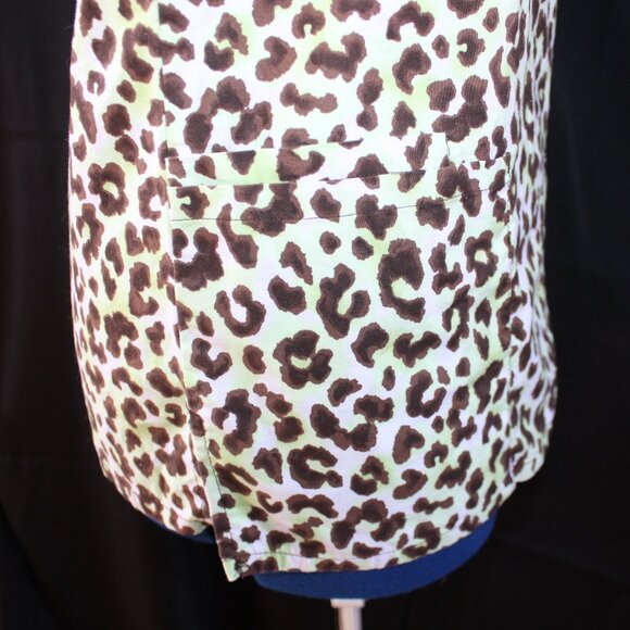 SB Scrubs Women's V-Neck Green Brown Animal Print V-Neck Scrub Top Size XS - Picture 5 of 11